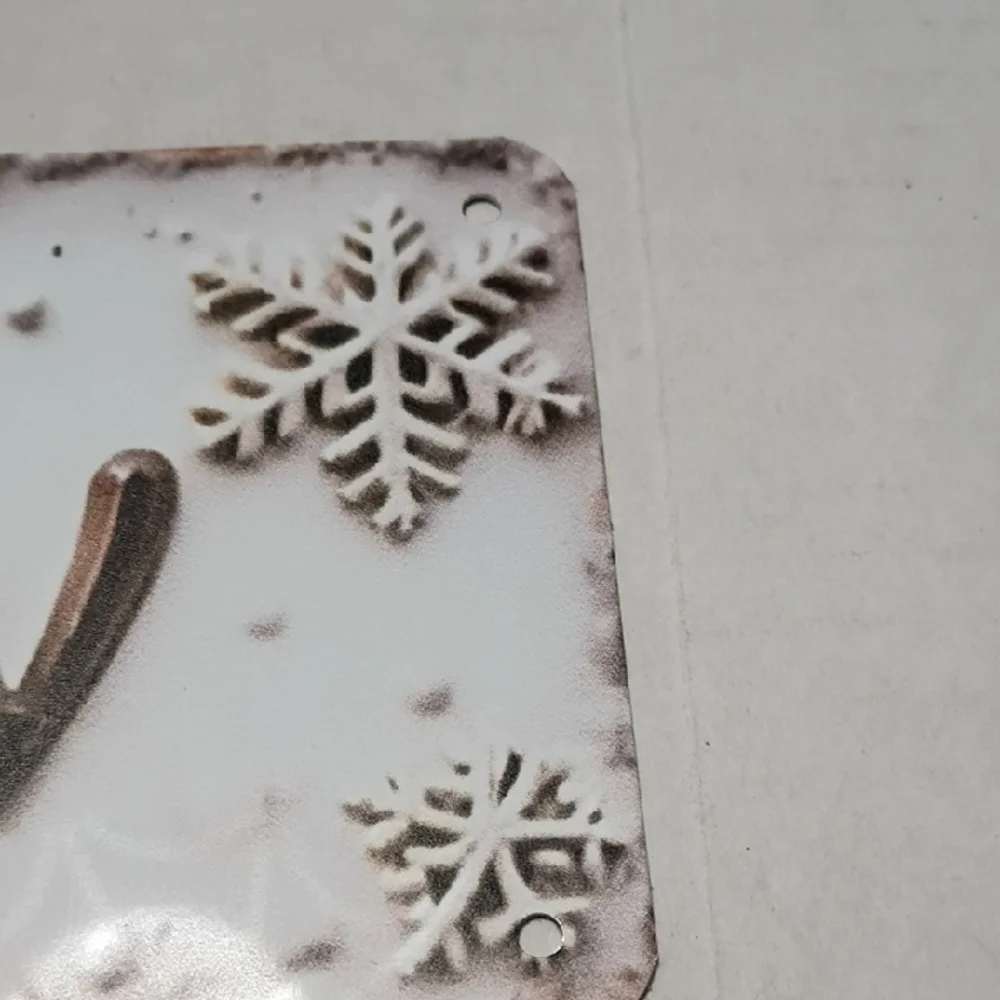 Let it Snow Metal Holiday Wall‎ / Wreath Sign - White and Brown